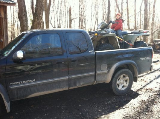 Annika in O's Toyota